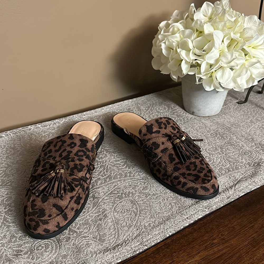 New Loft slide mules. 9m